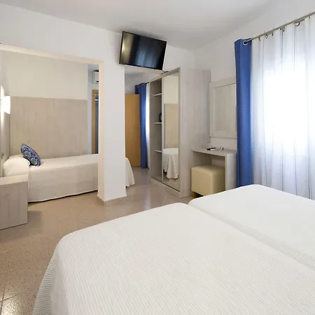 Roca Hostel
