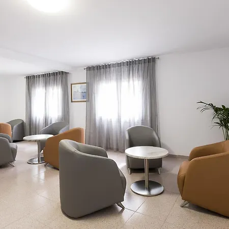 Roca Hostel